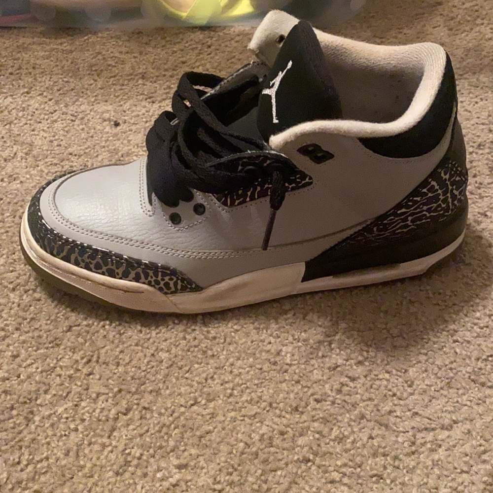 Wolf Grey 3s